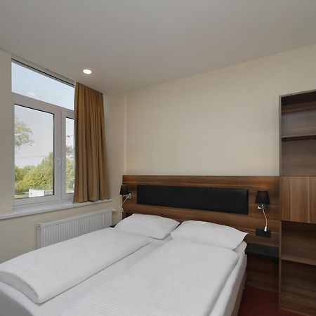B&B Hotel Berlin-Adlershof Dış mekan fotoğraf