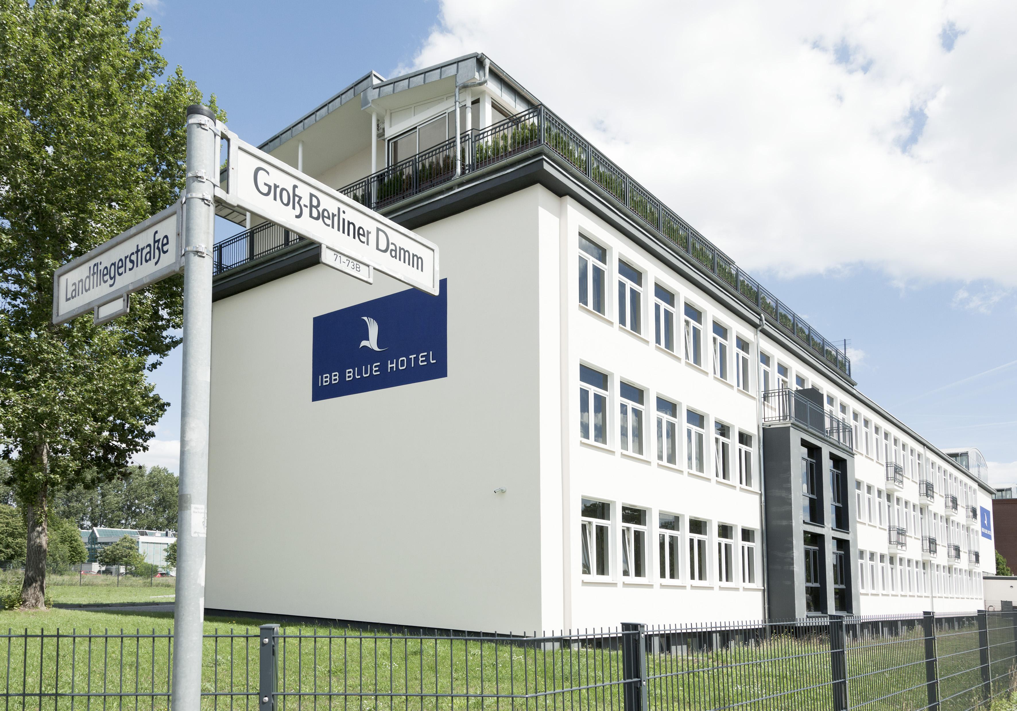 B&B Hotel Berlin-Adlershof Dış mekan fotoğraf