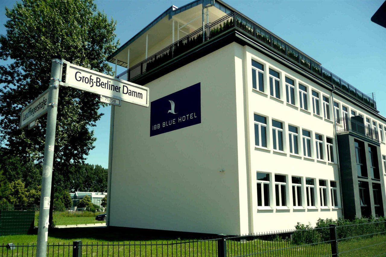 B&B Hotel Berlin-Adlershof Dış mekan fotoğraf